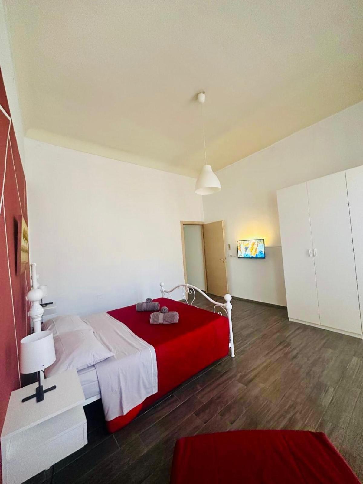 Holiday House Valpie Avola Esterno foto